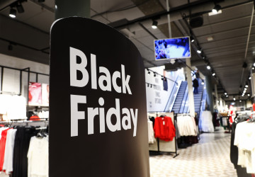 Black Friday se blíží: Obchodníci už teď připravují falešné slevy Black Friday se blíží: Obchodníci už teď připravují falešné slevy