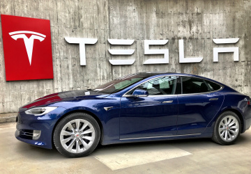 Automobilka Tesla - největší výrobce elektromobilů