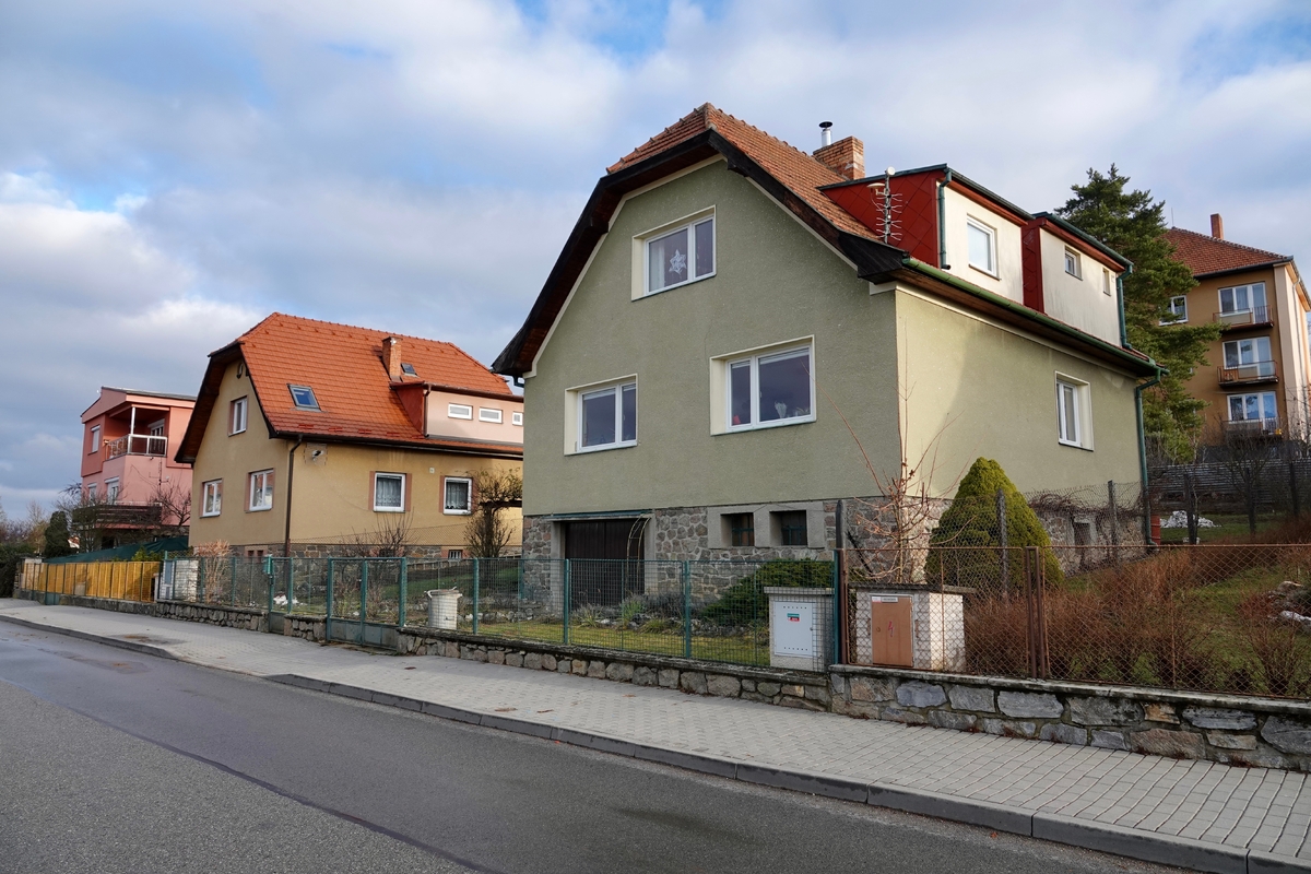 Darovaná nemovitost automaticky nespadá do SJM.