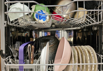 Jaké hrozí riziko, pokud myčku otevřete během provozu? Jaké hrozí riziko, pokud myčku otevřete během provozu?