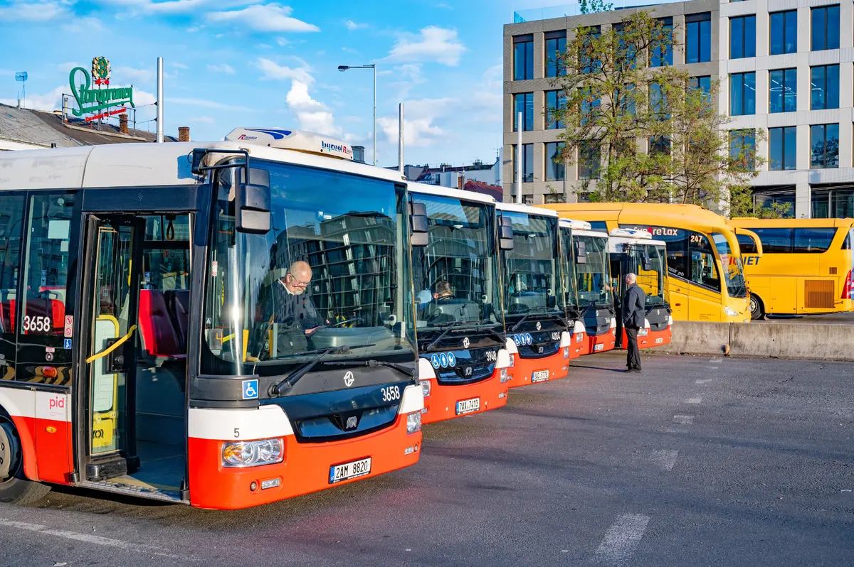 Příspěvek na mobilitu platí nejen pro osobní automobily, ale i MHD