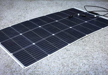 Na trhu s FVE se můžete setkat s ohebnými panely. 