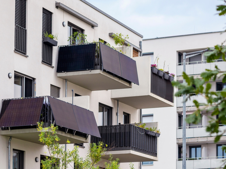 Solární panely na balkon umí ušetřit spoustu energie.