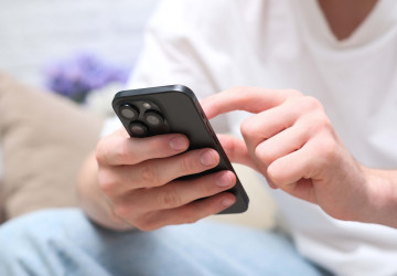 O těchto skrytých kódech v iPhonu nikdo neví