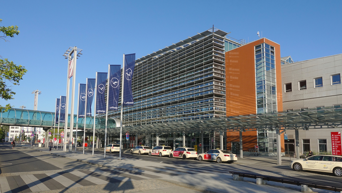 Na letištích se můžete setkat s novými zákazy. 