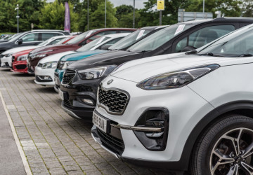 Podle statistik se v Česku minulý rok prodalo 655 000 ojetých automobilů.