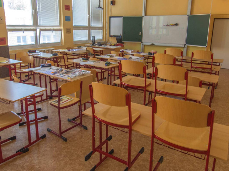 Zvládli byste dnes projít základní školou?