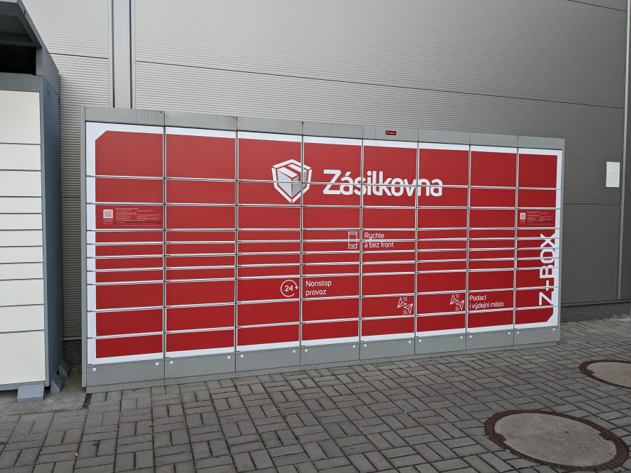 Důvěryhodné e-shopy často nabízejí možnost bezplatného vrácení zboží přes výdejní místa nebo kurýra.
