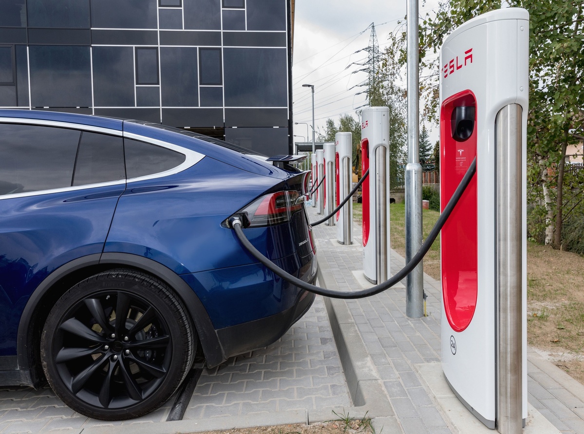 Baterie v elektromobilu mívá překvapivě dlouhou životnost. Baterie v elektromobilu mívá překvapivě dlouhou životnost.