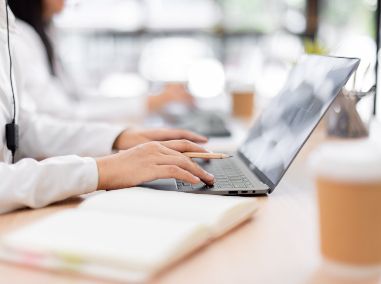 AI začne nahrazovat profese už v roce 2026