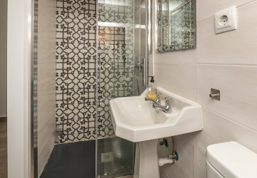 Pokud máte jen sprchový kout a toužíte po vaně, tohle vás možná nadchne