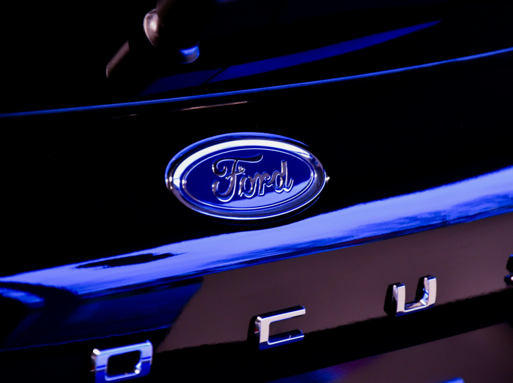Podle šéfa Fordu jsou plány na elektromobily v Evropě příliš ambiciózní