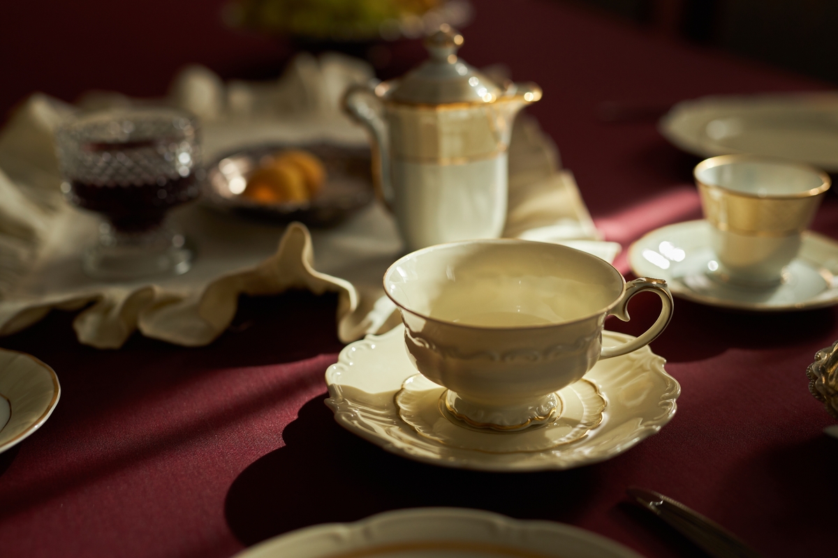 Starý porcelán po babičce