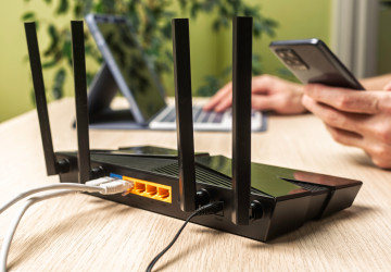 Neplaťte za internetové připojení víc, než musíte. Neplaťte za internetové připojení víc, než musíte.