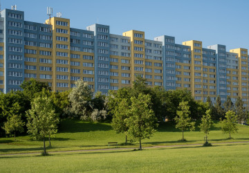 Dostupnost bydlení je v České republice žalostná. 