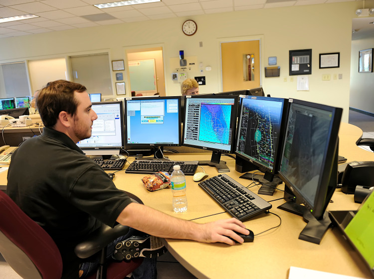 Na monitorech se rýsují první náznaky vánočního počasí.