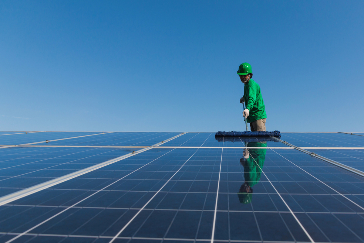 Běžným panelům roste konkurence. 