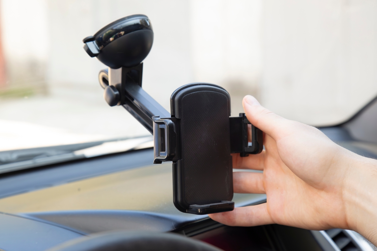 Dbejte na správné umístění držáku.