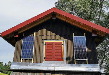 Instalace solárních panelů se u chat nemusí vyplatit. 