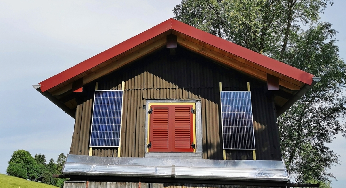 Instalace solárních panelů se u chat nemusí vyplatit. 