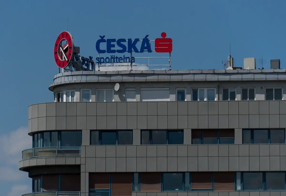 Česká spořitelna varuje své klienty proti novému podvodu, který vás může připravit o peníze