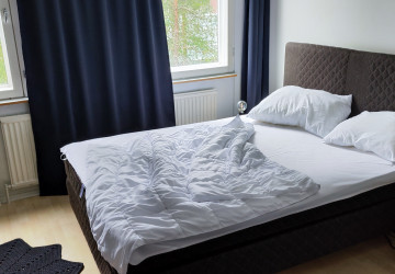 Umístění postele v ložnici má svá pravidla.