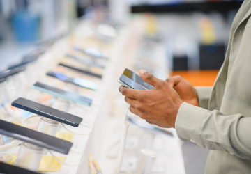 Telefon do 10 tisíc dnes neznamená kompromis