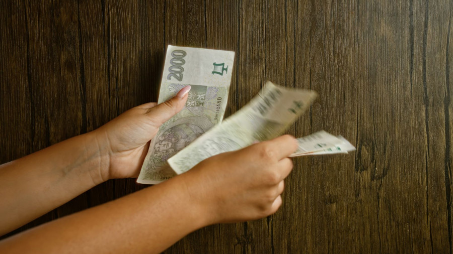 Plat českých žen je v průměru o 18 procent nižší než plat mužů