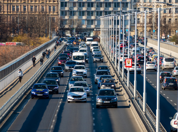 V Praze vzniká velké množství dopravních nehod