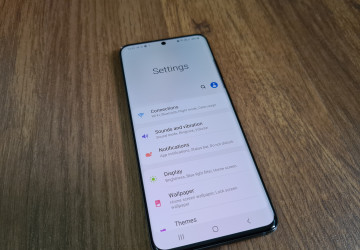 Mnoho zařízení i aplikací nahrává a sdílí vaše data automaticky.