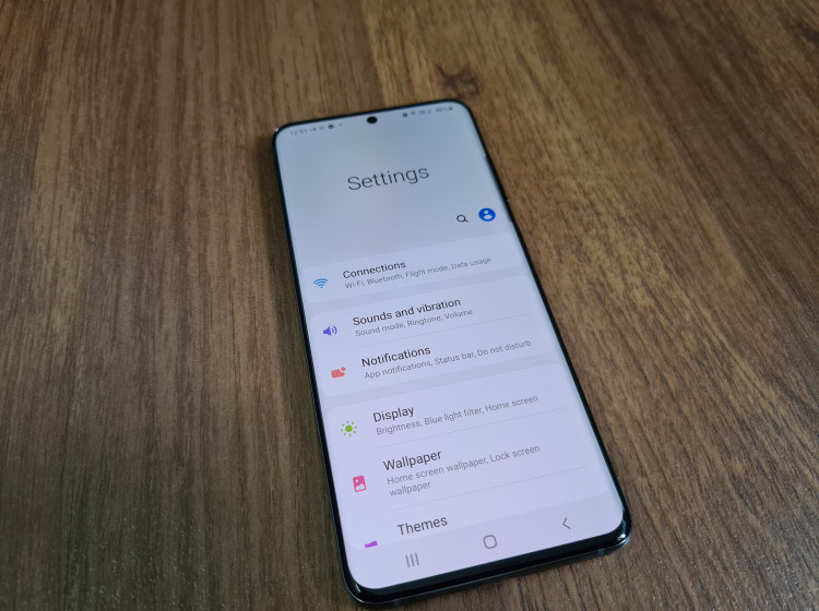 Mnoho zařízení i aplikací nahrává a sdílí vaše data automaticky.