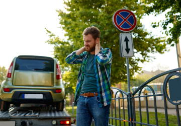 Při špatném parkování vám během června hrozí pokuta i odtah vozidla. 