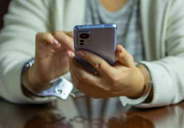 Češi mají v telefonech skrytou funkci, která o nich sbírá všechno. 