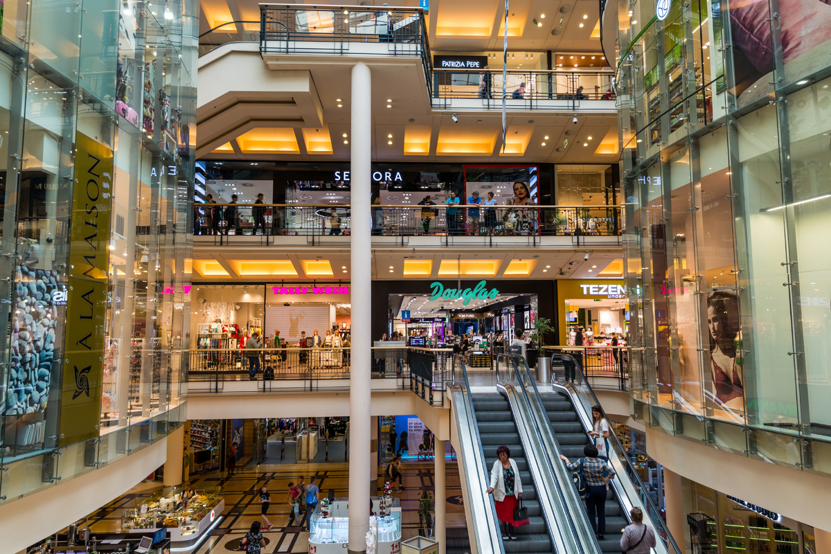 Moderní obchodní centrum bylo postaveno v místě s bohatou historií