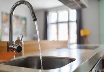 K filtraci vody nemusíte používat pouze filtrační konvice