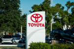 Toyota nabízí vozy s tovární zárukou na 1 milion kilometrů.