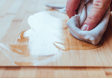 Oživte barvu roky zašlého nábytku během pár minut Oživte barvu roky zašlého nábytku během pár minut