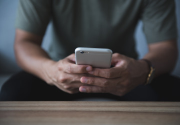 Volá a píše vám šéf i o víkendu Volá a píše vám šéf i o víkendu