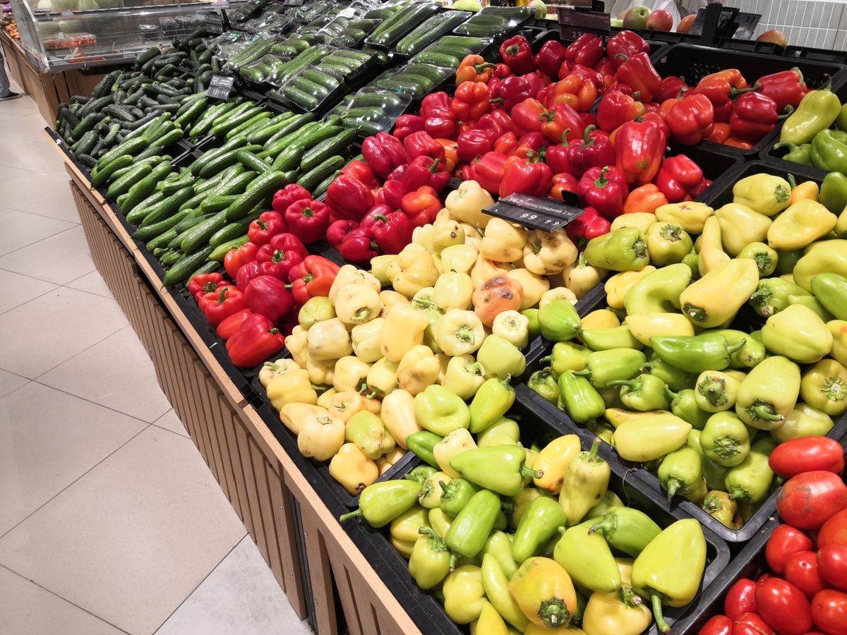 Supermarkety stále více spolupracují s lokálními farmáři