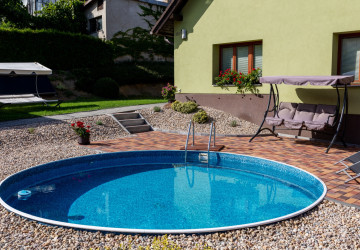 Pořídit si tepelné čerpadlo k bazénu nemusí být terno