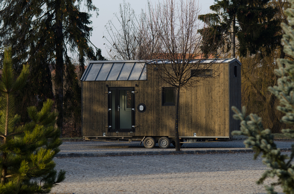 Maringotku lze přestavět v luxusní glamping. 