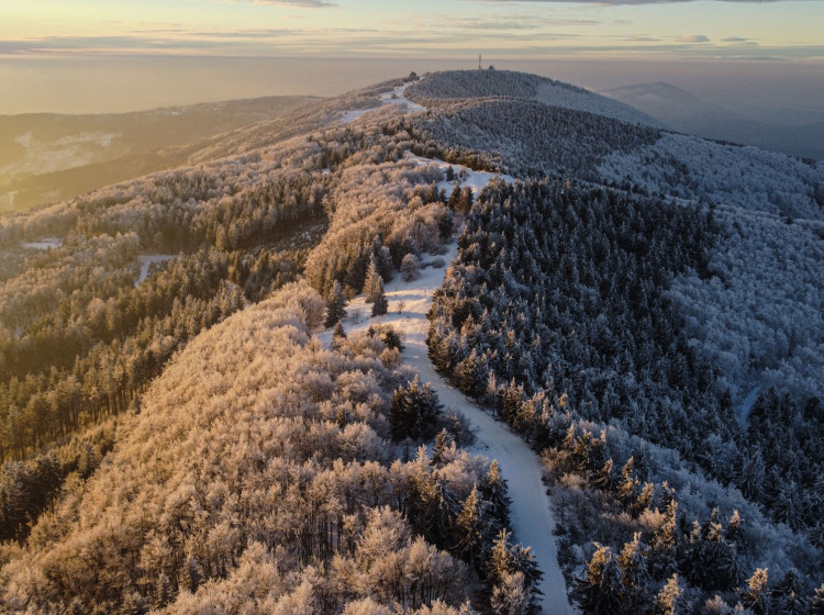 Nejvíce sněhu má napadnout v Beskydech. 