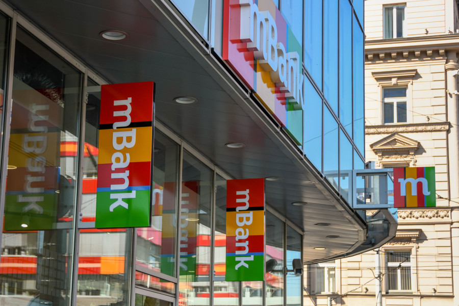 Česká spořitelna, Air Bank i mBank patří mezi banky, které nabízí spořicí obálky jako běžnou součást aplikace.