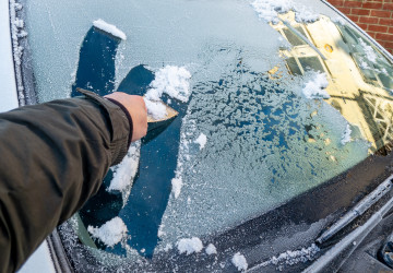 Mráz sevře celou republiku. Teploty spadnou pod nulu už během pár hodin. 