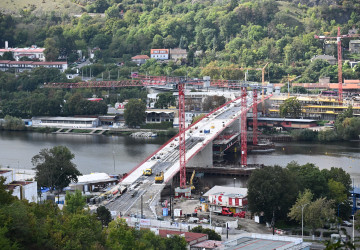 Dvorecký most je v provozu