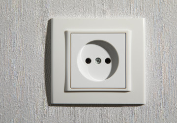 Rozdvojka na prodlužovačce není pro výkonné spotřebiče