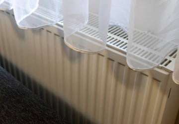 Slabě hřející radiátor opravíte během minuty Slabě hřející radiátor opravíte během minuty