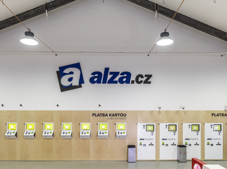 Alza nabízí zánovní chytré hodinky za zlomek původní ceny. Alza nabízí zánovní chytré hodinky za zlomek původní ceny.