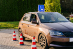 Zvládli byste dnes bez problémů projít testy v autoškole?
