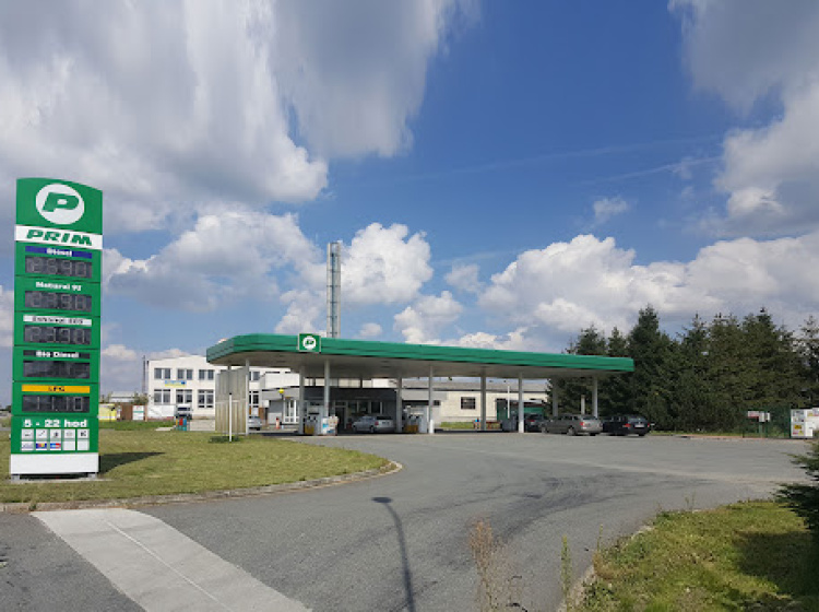 Na benzinu můžete ušetřit stovky korun.